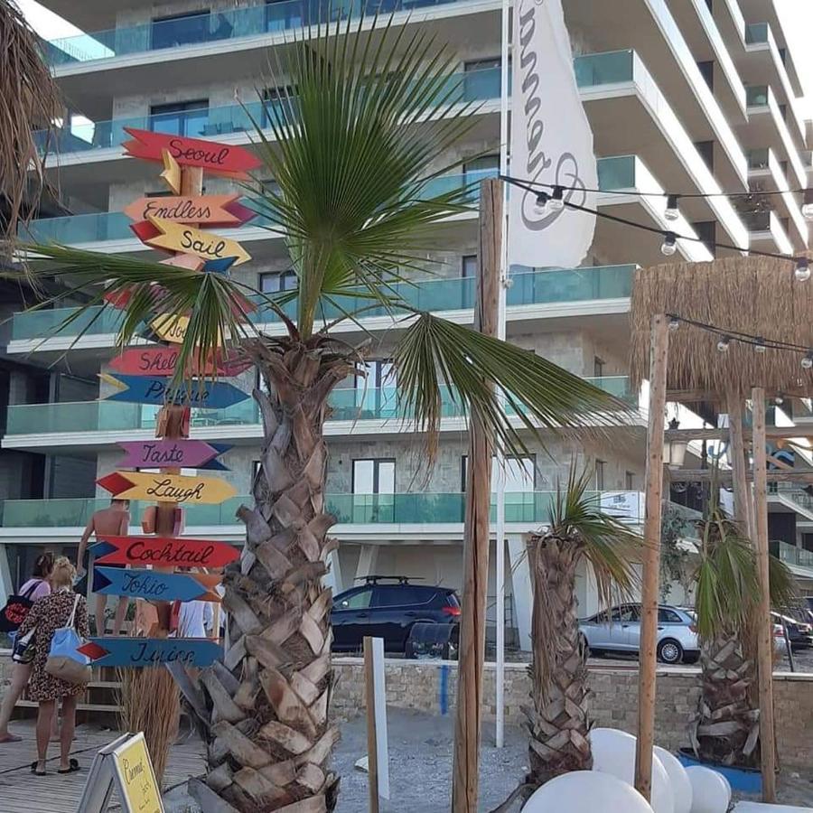 Serrenity Aparthotel Sea View Luxury Tower Năvodari Exterior foto